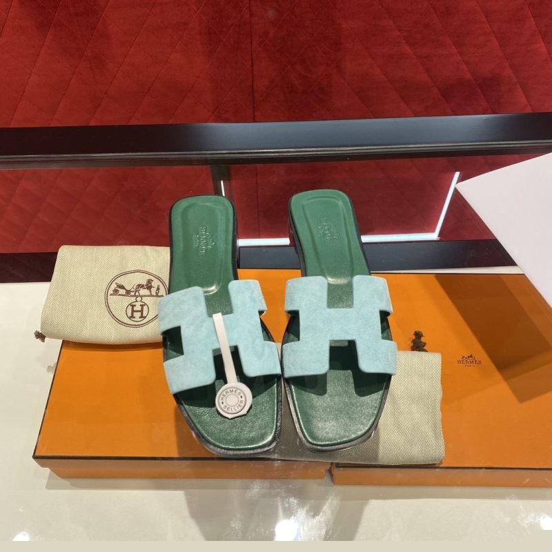 H**mes slippers